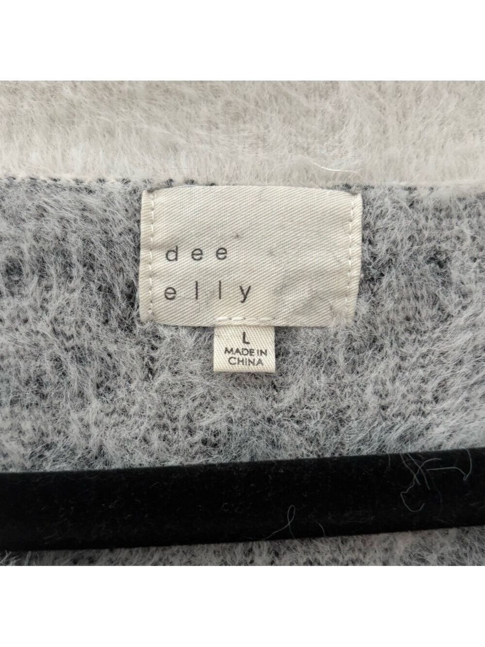Dee Elly Women’s Leopard Print Sweater - Picture 3 of 3